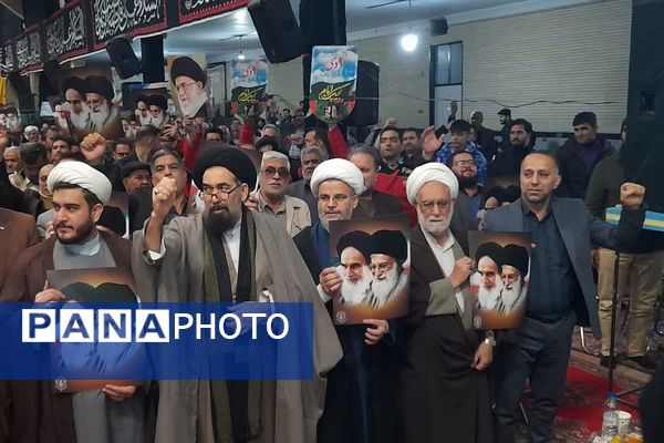 حماسه ۹ دی زنده است؛ ورامینی‌ها بار دیگر با ولایت، پیمان بستند