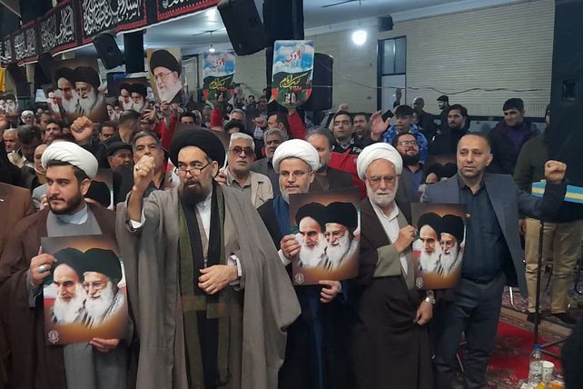 حماسه ۹ دی زنده است؛ ورامینی‌ها بار دیگر با ولایت، پیمان بستند