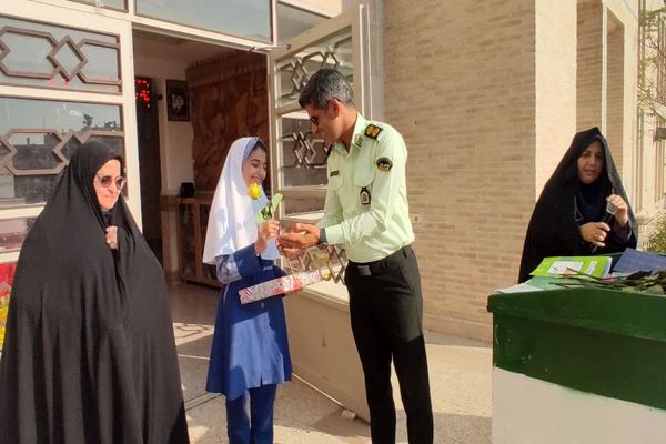 هشدار پلیس فتا به دانش‌آموزان: تهدیدات فضای مجازی را گزارش دهید