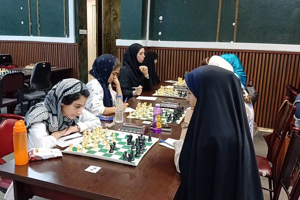 آناهیتا زاهدیفر استاد بینالمللی شطرنج بانوان، قهرمان شد
