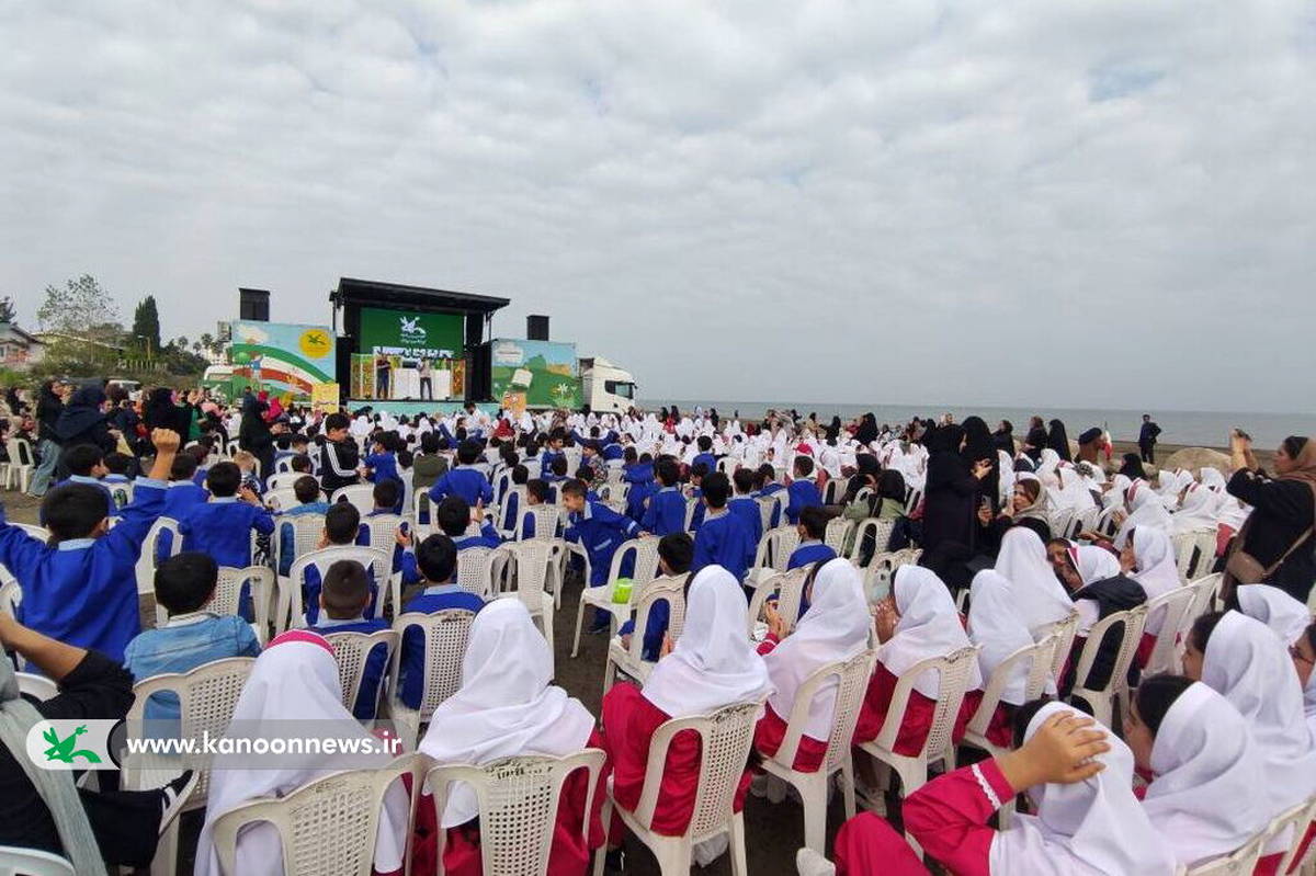 تماشاخانه سیار به جشنواره تئاتر کودک و نوجوان رفت