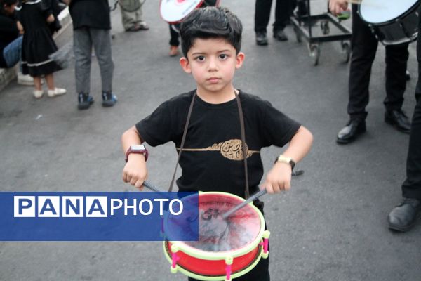 مراسم زنجیر زنی در شهرستان بم 