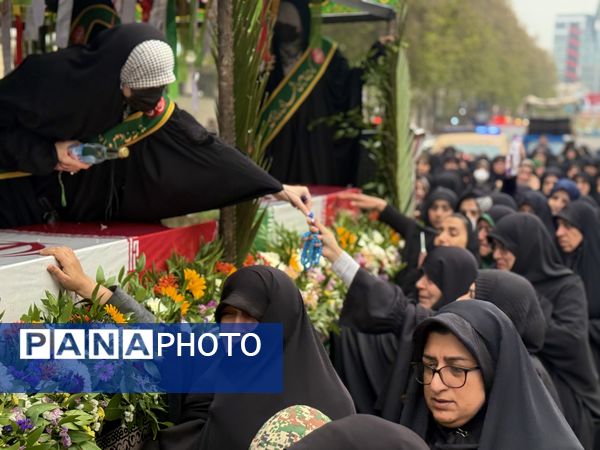  مراسم تشییع ۱۰ شهید گمنام در آمل