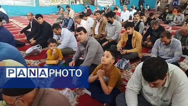 برگزاری نماز جمعه در آغاز هفته بسیج دانش آموزی با حضور دانش آموزان بسیجی نیشابور