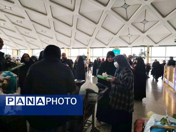 بازگشت کاروان‌های دانش‌آموزی حج عمره از ۶ استان کشور از ایستگا ه پروازی مشهد