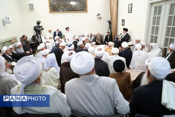 دیدار جمعی از علما و بزرگان اهل سنت کشور با رهبر انقلاب