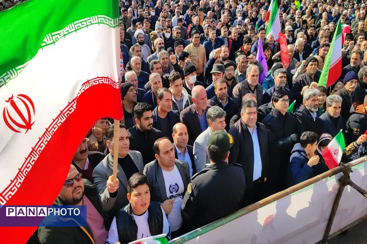 راهپیمایی عظیم 22 بهمن در شهرستان مرزی پارس آباد 