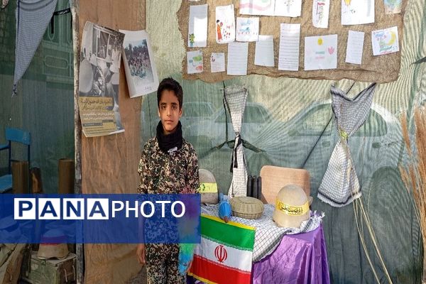 غبارروبی و عطر افشانی گلزار شهدای شهر بار در هفته دفاع مقدس