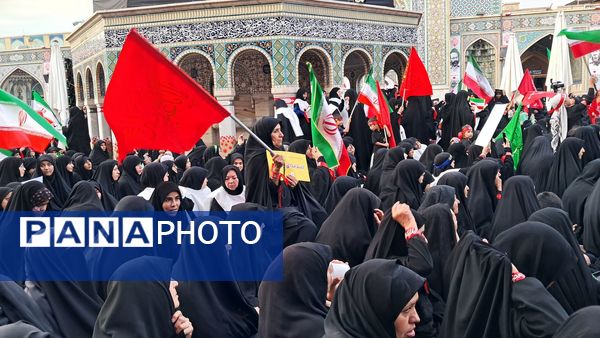 گردهمایی باشکوه بانوان مشهدی در اجتماع "یک ایران یک زینب" در حرم مطهر رضوی