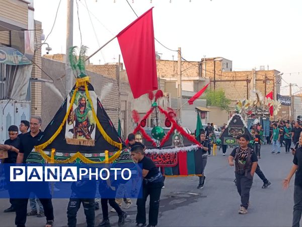 اجتماع بزرگ نوجوانان حسینی در دسته عزای احلی من العسل در کاشان