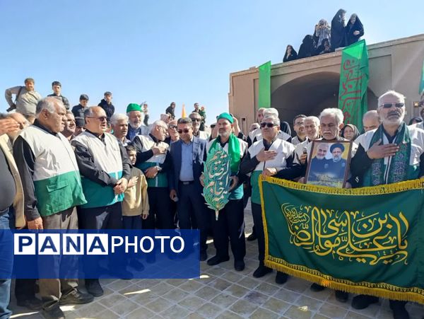 پیاده‌روی رضوی و رونمایی از کتاب «مشهدگ» در سالروز ورود امام رضا(ع) به خرانق اردکان