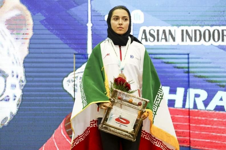 دستور وزیر ورزش و جوانان برای بررسی دلایل حذف بانوی دونده ایرانی
