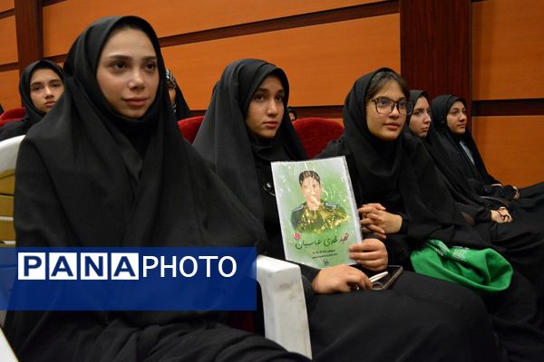 بدرقه دانش‌آموزان بهارستانی به راهیان‌نور