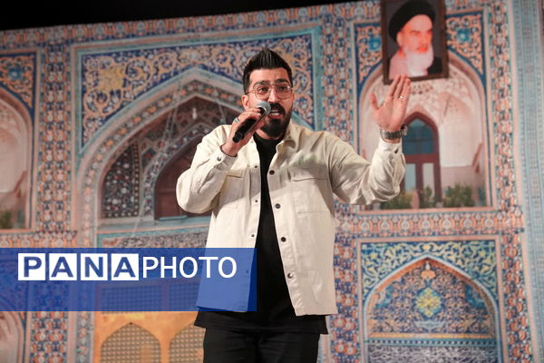 جشنی دهه کرامت در حرم زینبیه