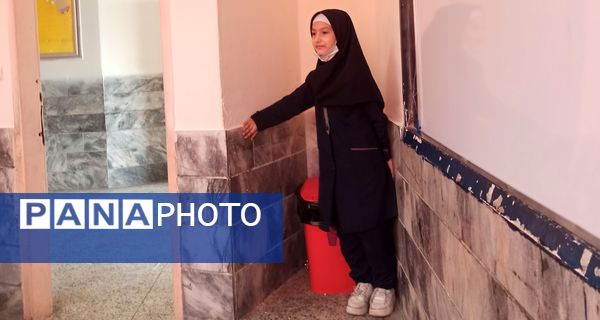 مانور زلزله در مدرسه مهندس رحمانی فرد مشهد