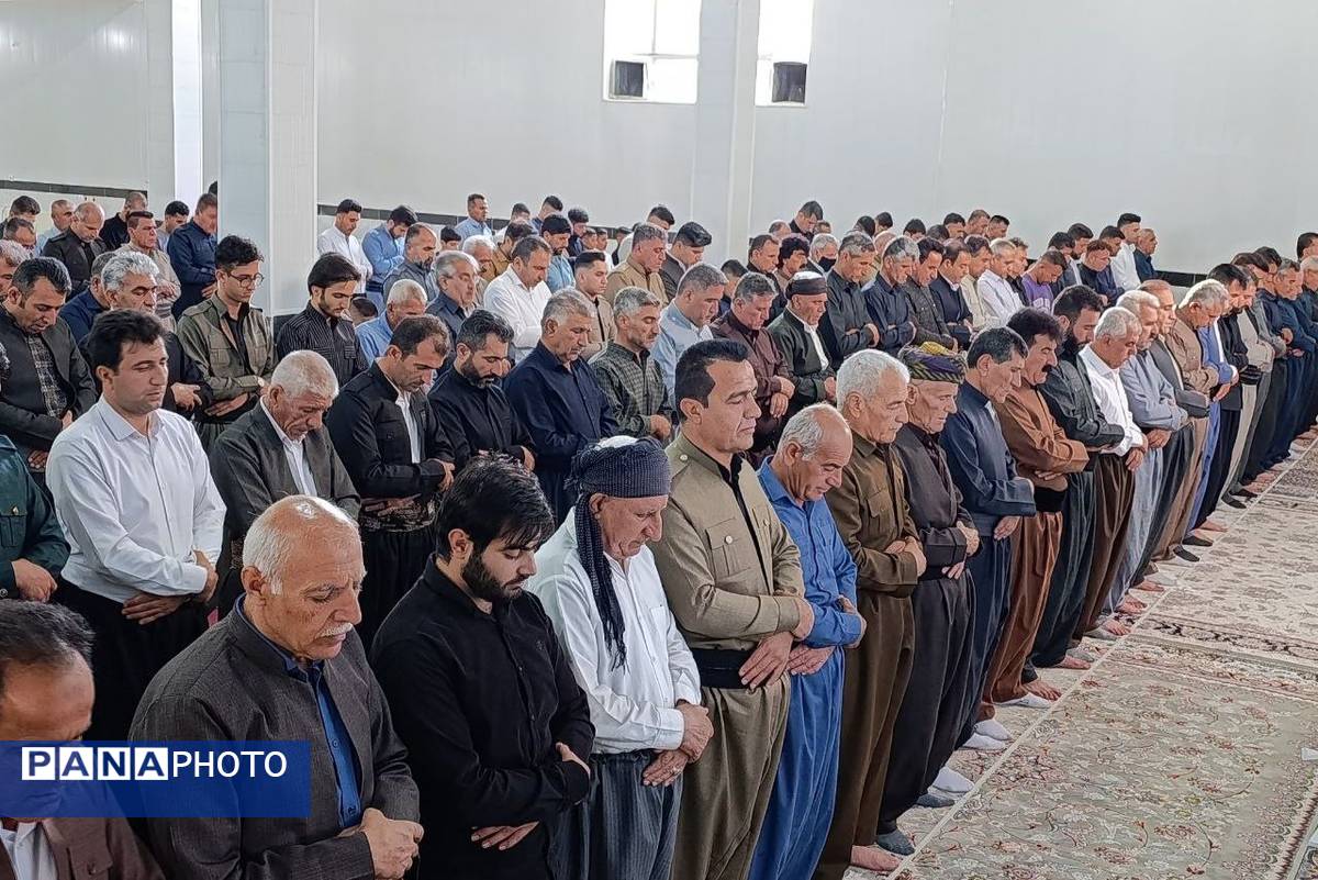 نماز عید سعید قربان در ثلاث باباجانی
