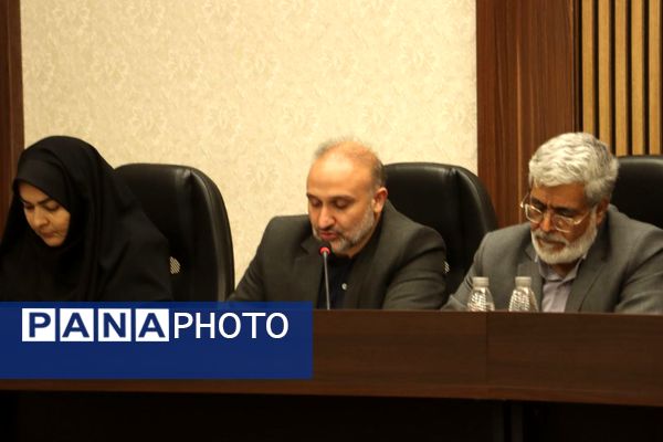 جلسه کمیسیون مبارزه با قاچاق کالا و ارز قطب تربت‌حیدریه