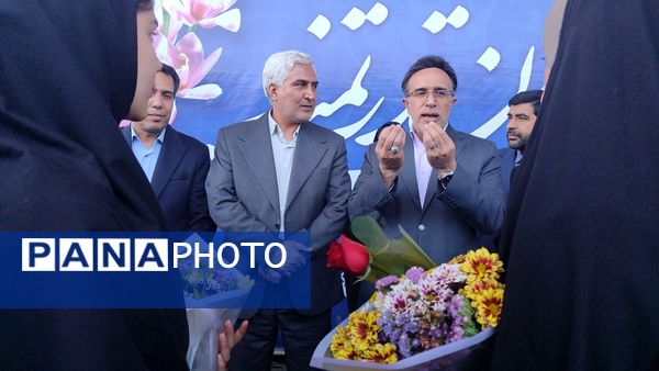 استقبال از برگزیدگان شانزدهمین المپیاد ملی فرش دستباف در مشهد