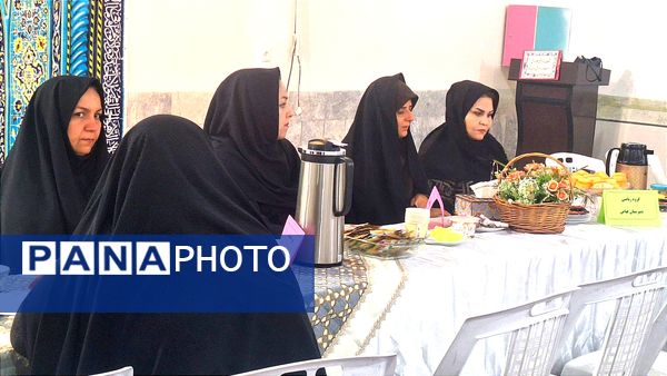 اولین جلسه شورای دبیران در دبیرستان فیاض