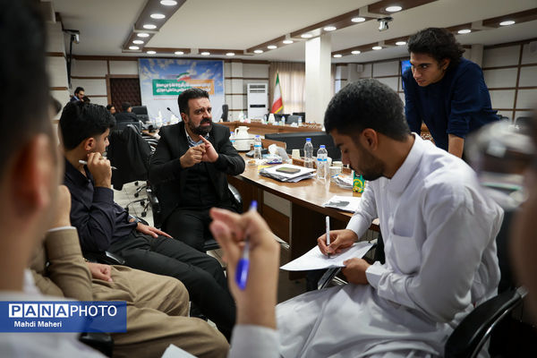 دومین روز نشست کارگروه تدوین سند دوازدهمین دوره مجلس دانش‌آموزی