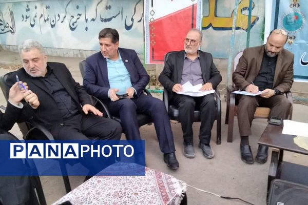 مسئولان با هدف بررسی نیازهای آموزشی از مدارس پیشوا بازدید کردند