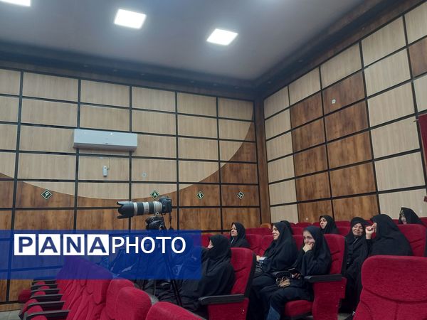 رونمایی از ۴ کتاب زندگینامه شهدای کاشمر