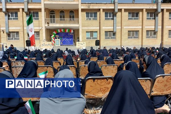 آیین بازگشایی مدارس با حضور نماینده مجلس شورای اسلامی در کهریزک 