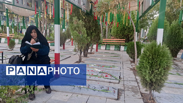 گلباران مزار شهدا در اراک