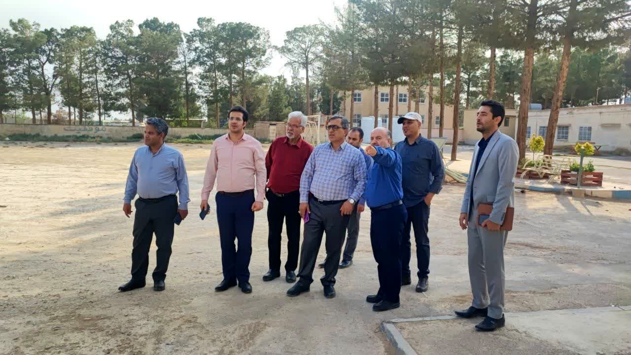حضور مدیرکل نوسازی مدارس استان اصفهان در شهرستان برخوار