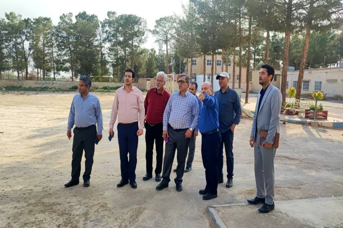 حضور مدیرکل نوسازی مدارس استان اصفهان در شهرستان برخوار