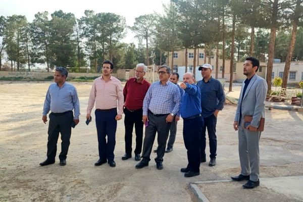 حضور مدیرکل نوسازی مدارس استان اصفهان در شهرستان برخوار