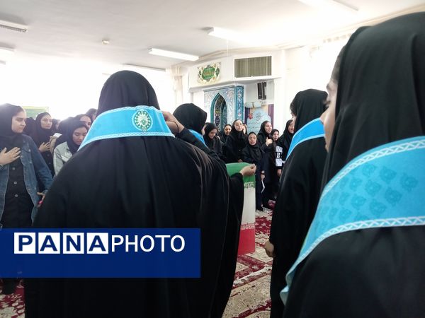 مراسم روز دانش آموز و ایام فاطمیه در دبیرستان حضرت خدیجه (س)جعفریه قم 