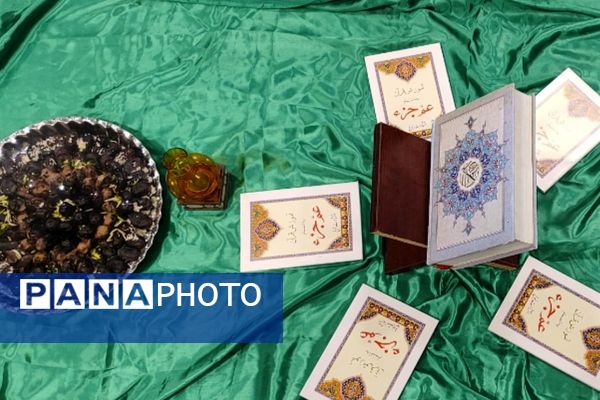 آیین سه‌شنبه‌های مهدوی در مدرسه شهید حسین غفاری