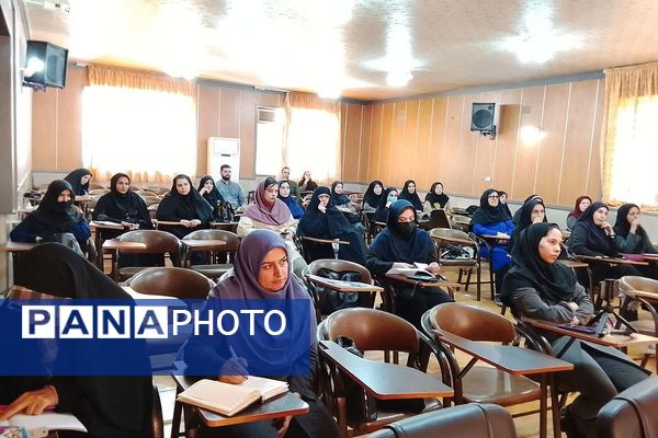  کارگاه توانمندسازی طرح توانا ویژه آموزگاران پایه اول تا ششم مقطع ابتدایی ناحیه یک شهرری 