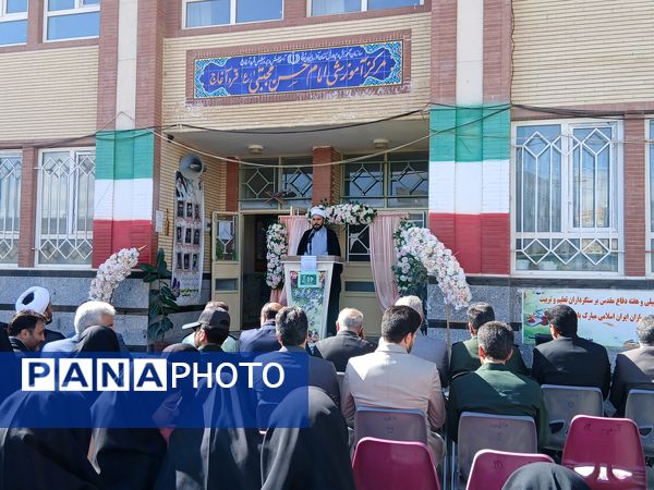آغاز سال تحصیلی با گرامیداشت یاد و خاطره شهیدان در مدرسه فاطمیه شهرستان چاراویماق 