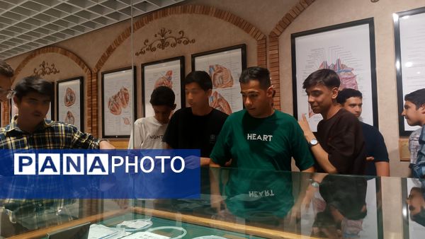 بازدید دانش‌آموزان دبیرستان شاهد ابوذر غفاری نیشابور از افلاک نمای نیشابور