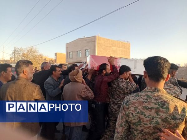 تشییع پیکر مطهر مهمانی متفاوت در زاوه