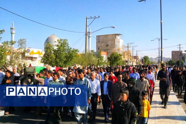 تشییع پیکر شهید گمنام در قلعه‌گنج همراه با حضور گسترده مردم