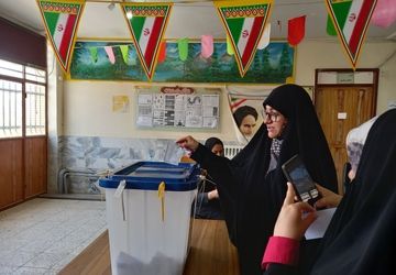 مردم بار دیگر برای استقلال و اقتدار ایران به پای صندوق‌های رأی آمدند