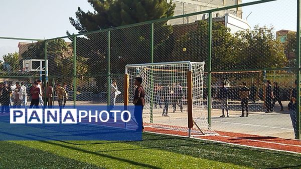 روز اول از مسابقات فوتبال المپیاد ورزشی دبیرستان شاهد ابوذر غفاری نیشابور 