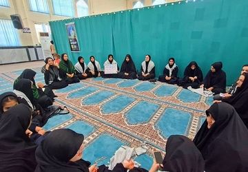 اجتماع بزرگ جوانان نقش‌آفرین گام دوم انقلاب به‌مناسبت گرامیداشت هفته دفاع مقدس