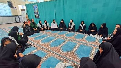 اجتماع بزرگ جوانان نقش‌آفرین گام دوم انقلاب به‌مناسبت گرامیداشت هفته دفاع مقدس