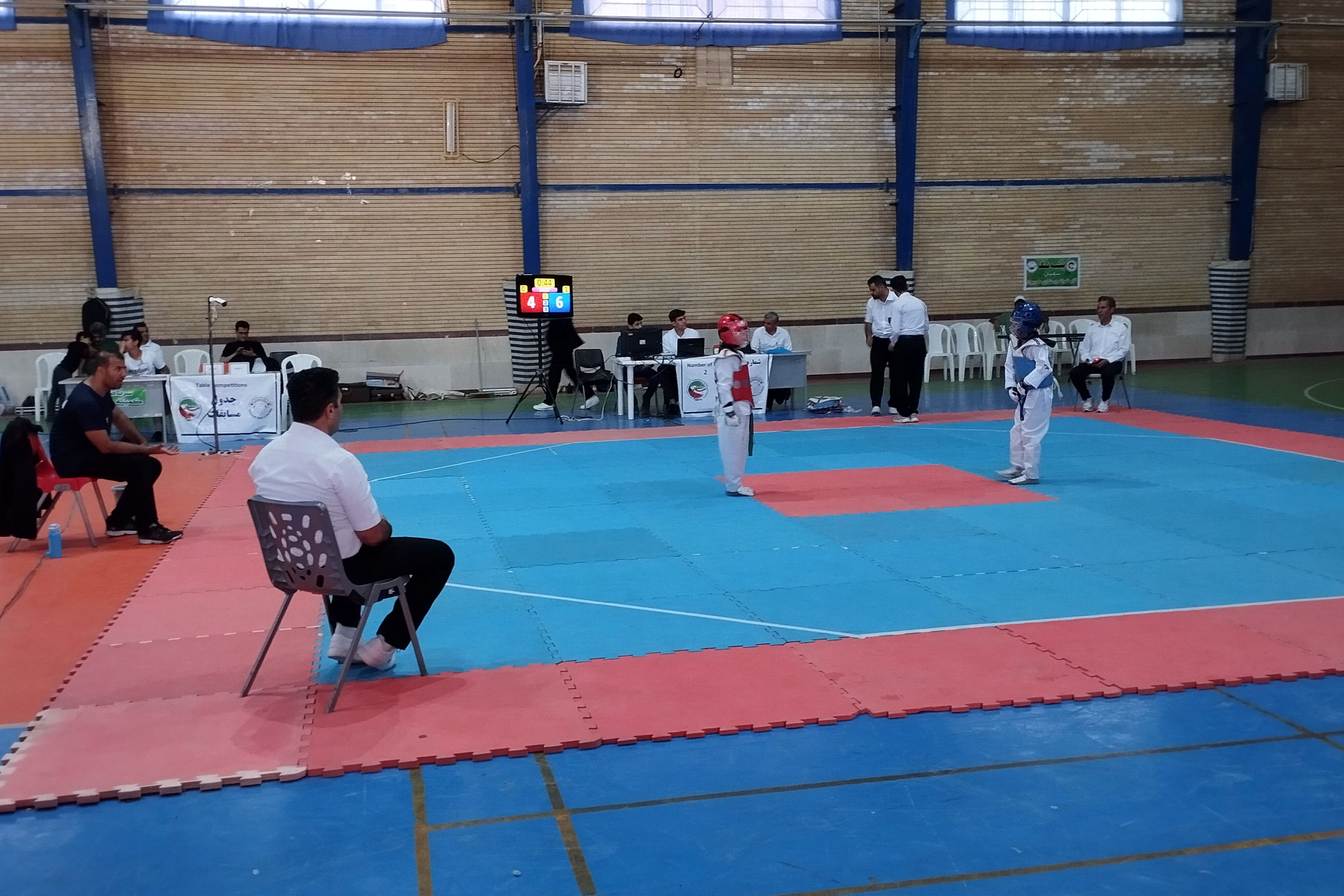 برگزاری مسابقات تکواندو قهرمانی آزاد کیوروگی خردسالان در مریوان