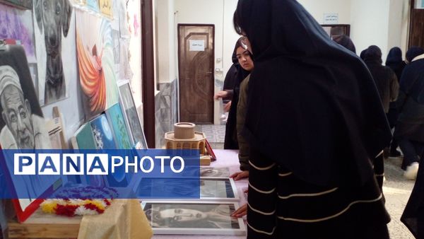 نمایشگاه هنر در مدرسه عطیه۲ ناحیه هفت مشهد مقدس