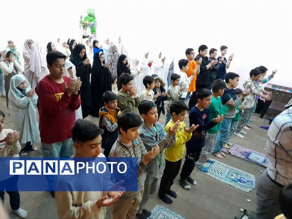 ضیافت افطار در کانون پرورشی و فکری کودکان و نوجوانان کاشمر