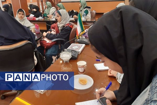 جلسه آموزش خبرنگاری در شهرستان رباط‌کریم