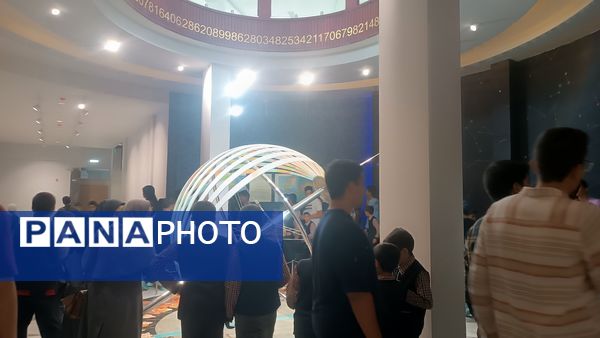 بازدید دانش‌آموزان دبیرستان شاهد ابوذر غفاری نیشابور از افلاک نمای نیشابور