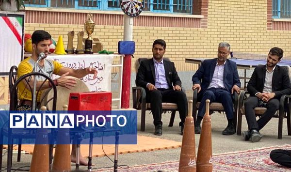 المپیاد ورزشی درون مدرسه‌ای در آموزشگاه‌ شهید اشرفی اصفهانی