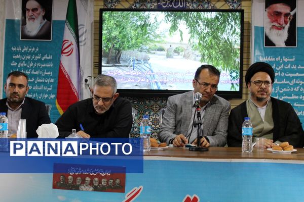نشست اصحاب رسانه شهرستان سامان با مدیرکل فرهنگ و ارشاد اسلامی استان چهارمحال و بختیاری
