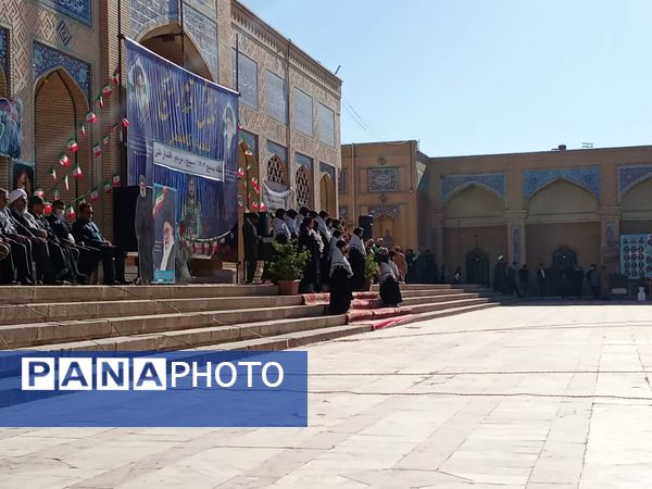 آرامگاه مدرس کاشمرصحنه تجدید میثاق بسیجیان در هفته بسیج  